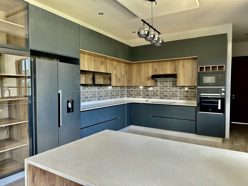 Executive Four Bedroomed House For Rent-6