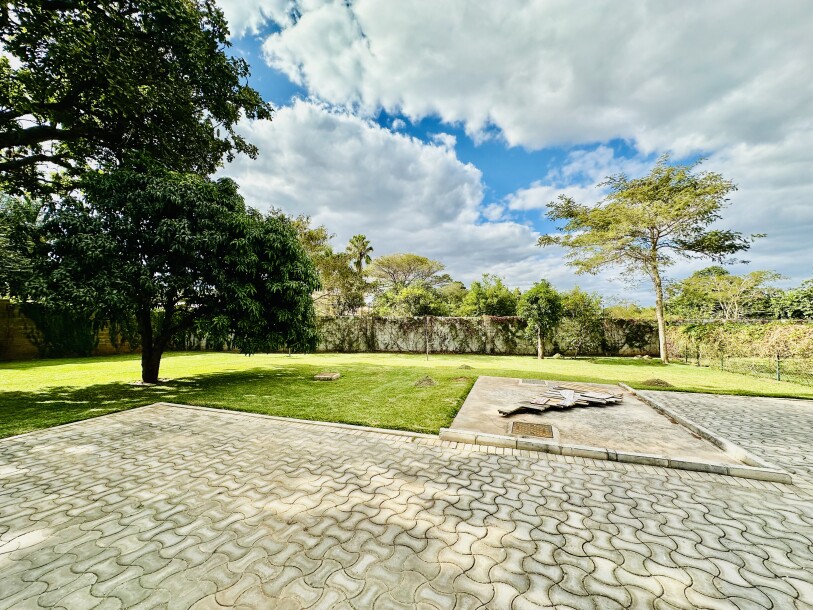 APARTMENT FOR RENT-5