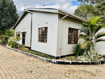 FOUR BEDROOM HOUSE FOR RENT-3