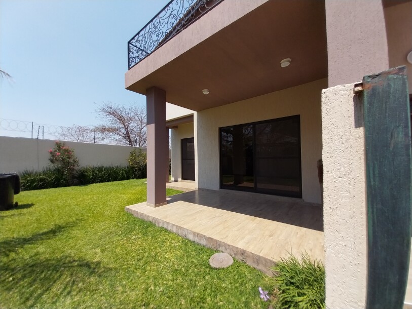 Fully furnished and unfurnished Two & Three bedroomed Villas-8