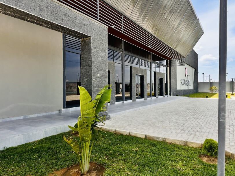 Showroom for rent-2