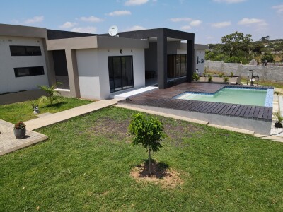 Four (4) Bedroomed Luxury house for sale