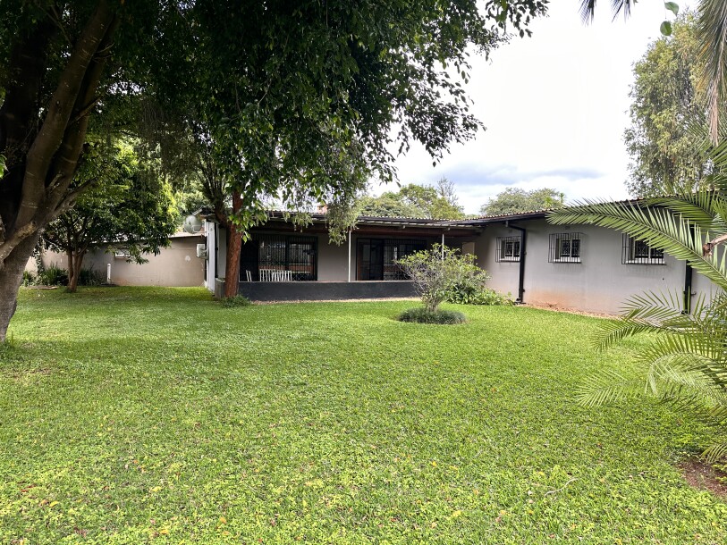 Three Bedroomed apartment for rent-1